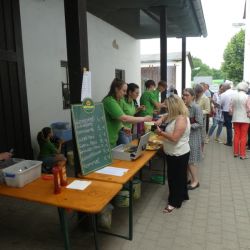 2025-05-31bis06-01_Pfarrfest_Besuch_Pfarre-Pinsdorf_081_.jpg